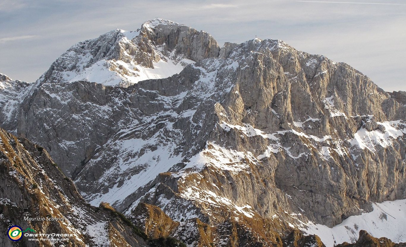 45 Lo stupendo scenario di Arera e Corna Piana....JPG